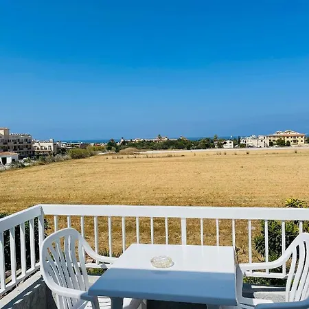 Apartment Peaceful Townhouse With Private Pool Near The Sea Paphos