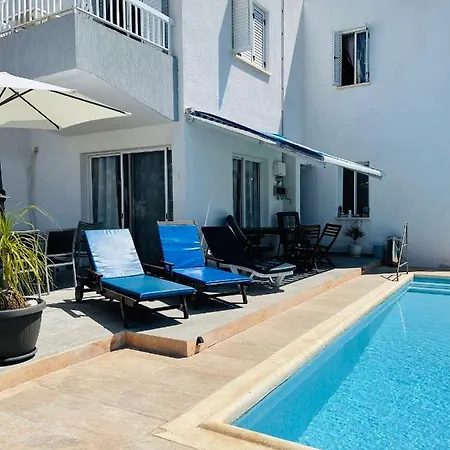 Apartment Peaceful Townhouse With Private Pool Near The Sea